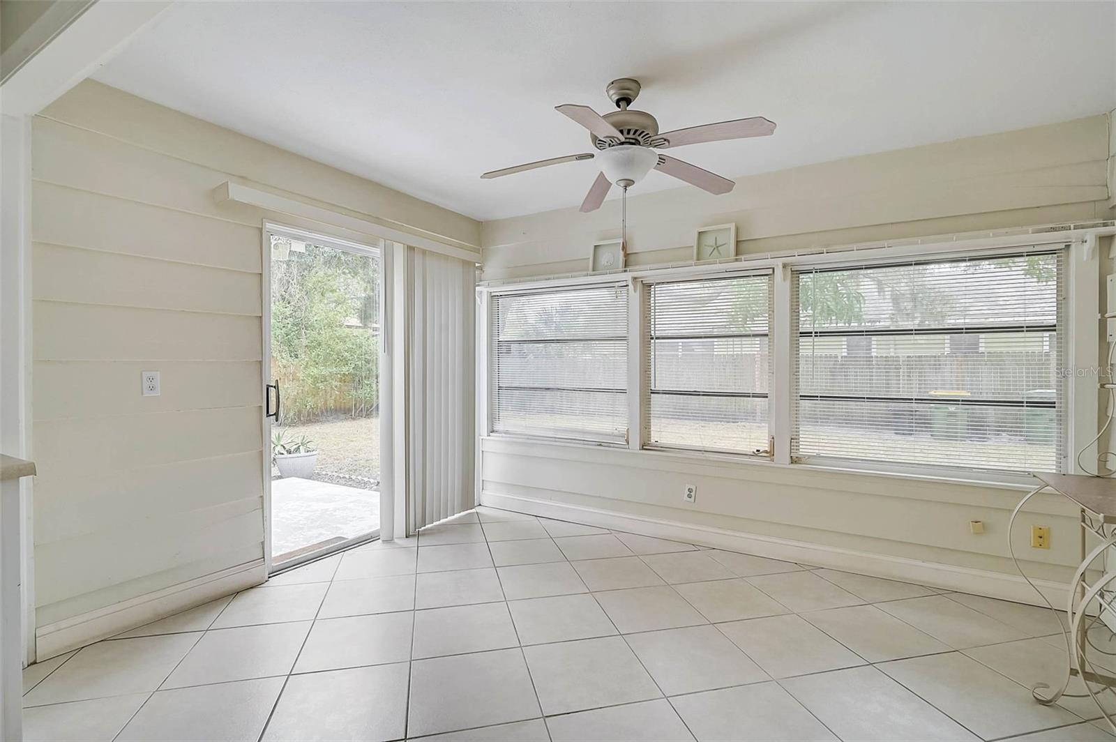 Image 29 of 39 For 1010 Indian Beach Drive