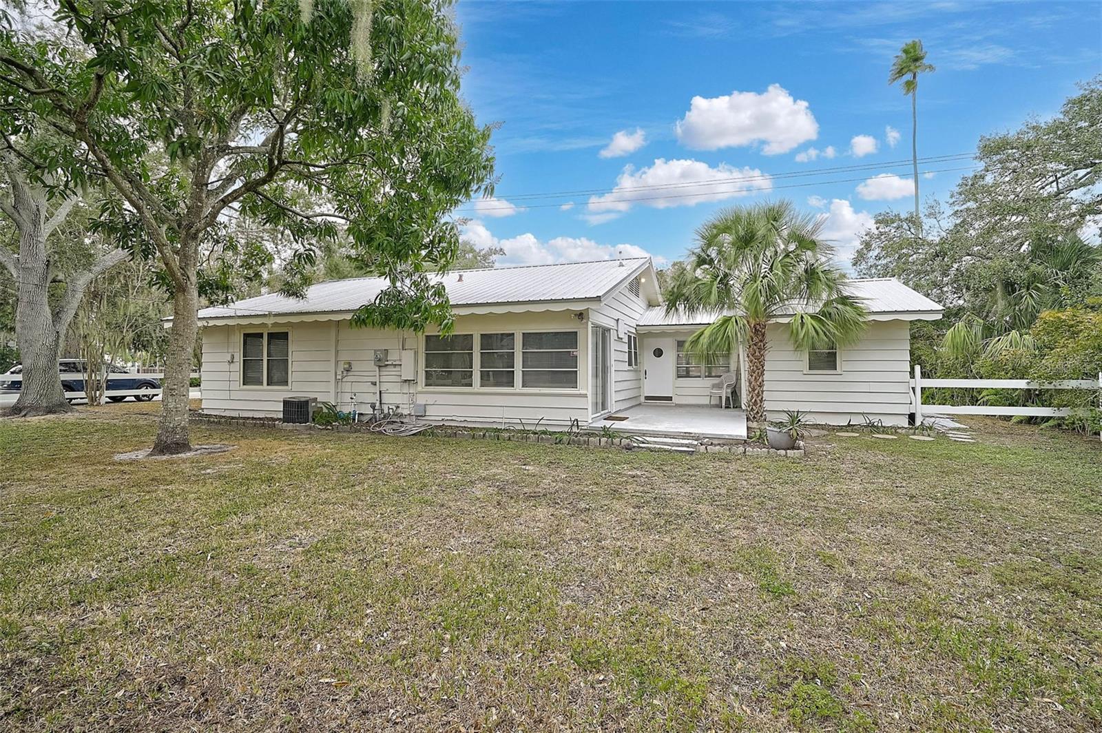 Image 35 of 39 For 1010 Indian Beach Drive