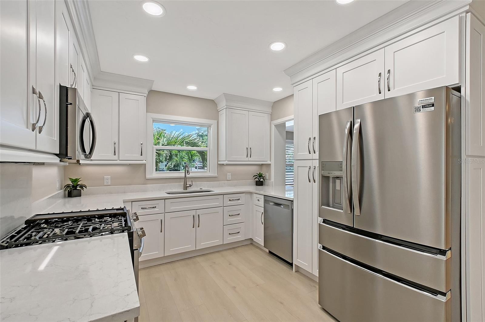 Image 20 of 75 For 444 Polk Drive