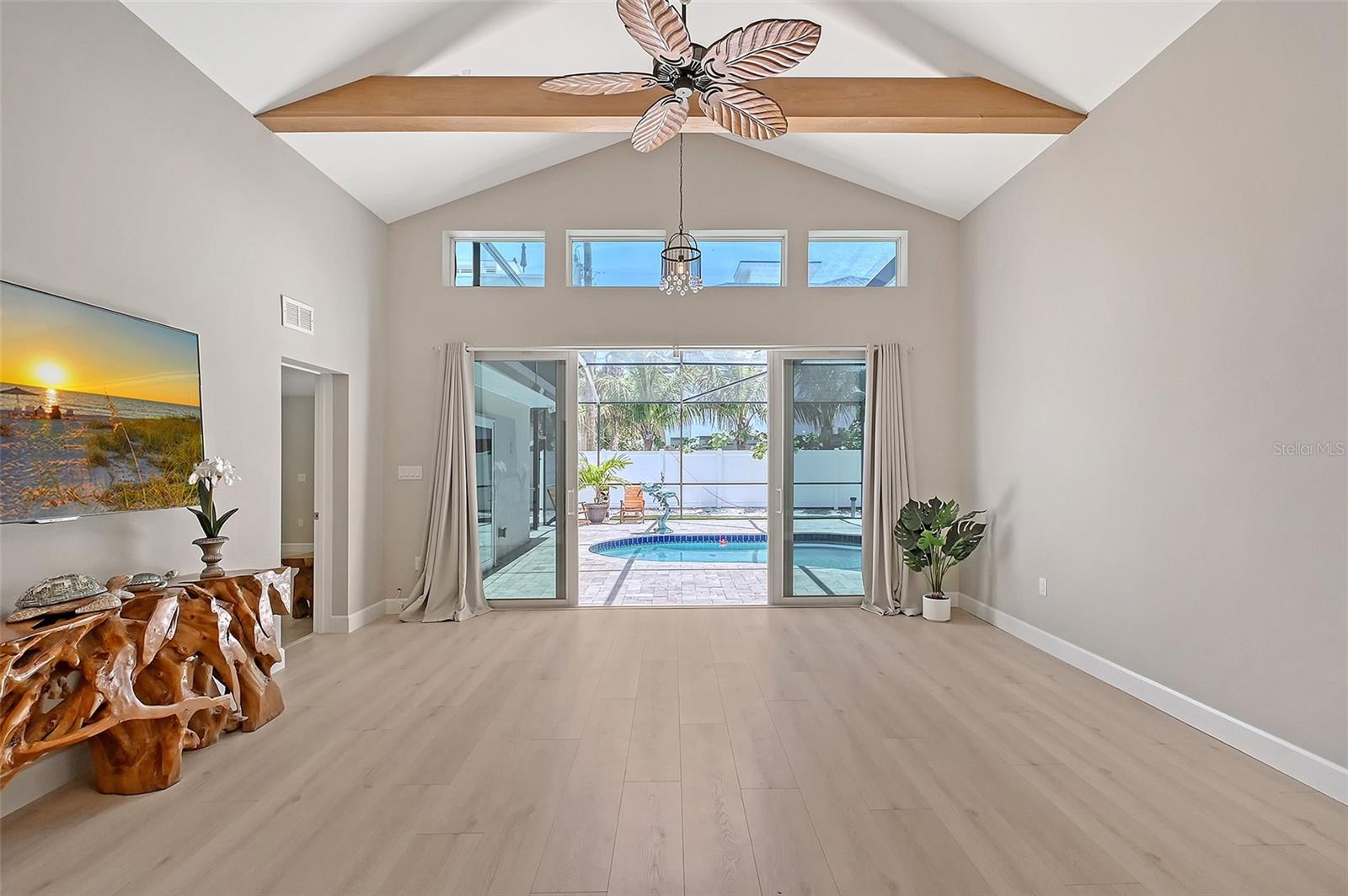 Image 6 of 75 For 444 Polk Drive