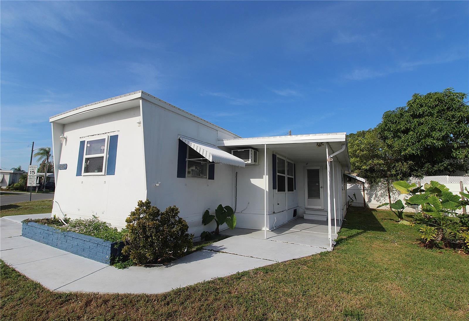 Details for 503 51st Avenue W 503, BRADENTON, FL 34207