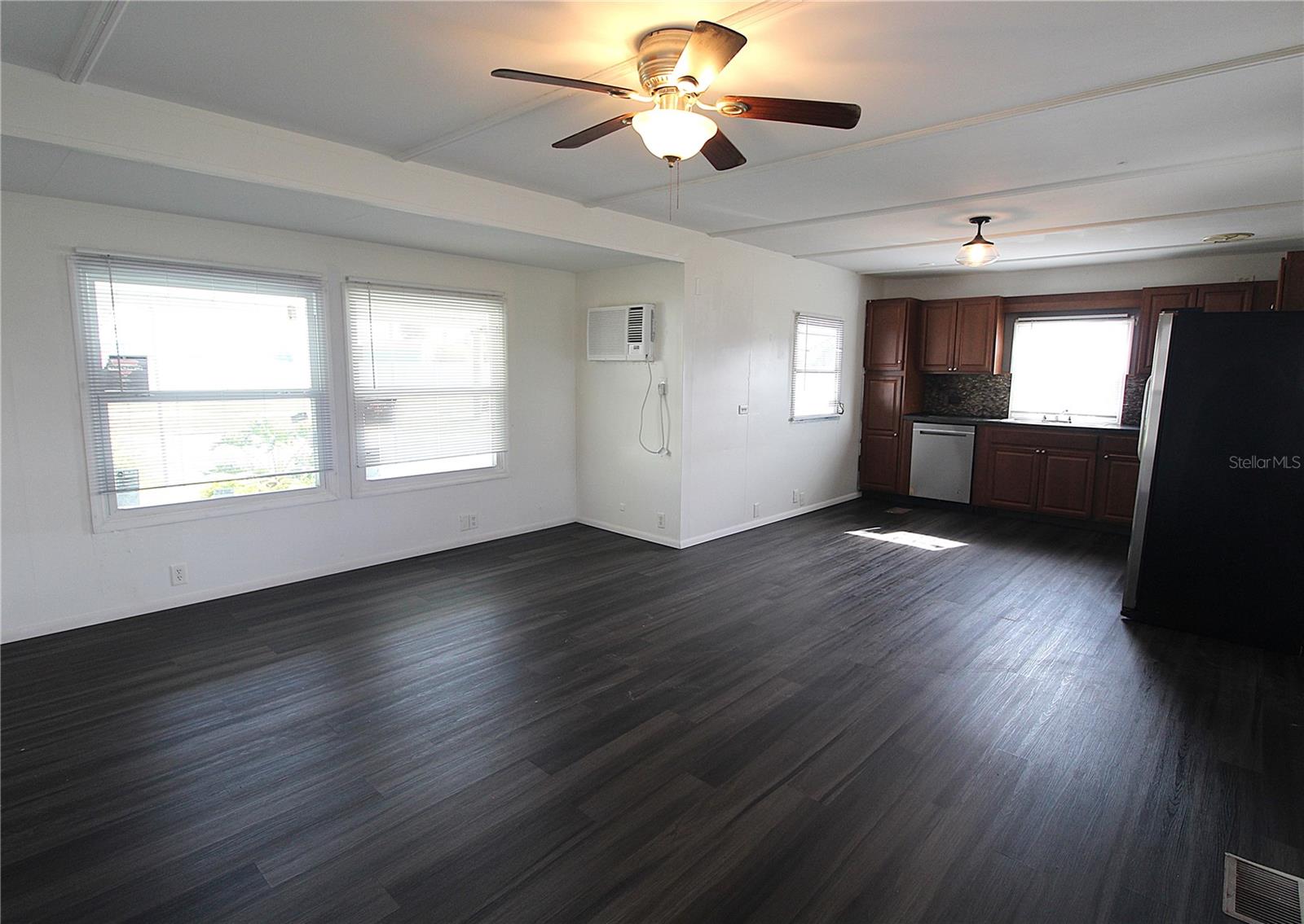 Image 8 of 19 For 503 51st Avenue W 503