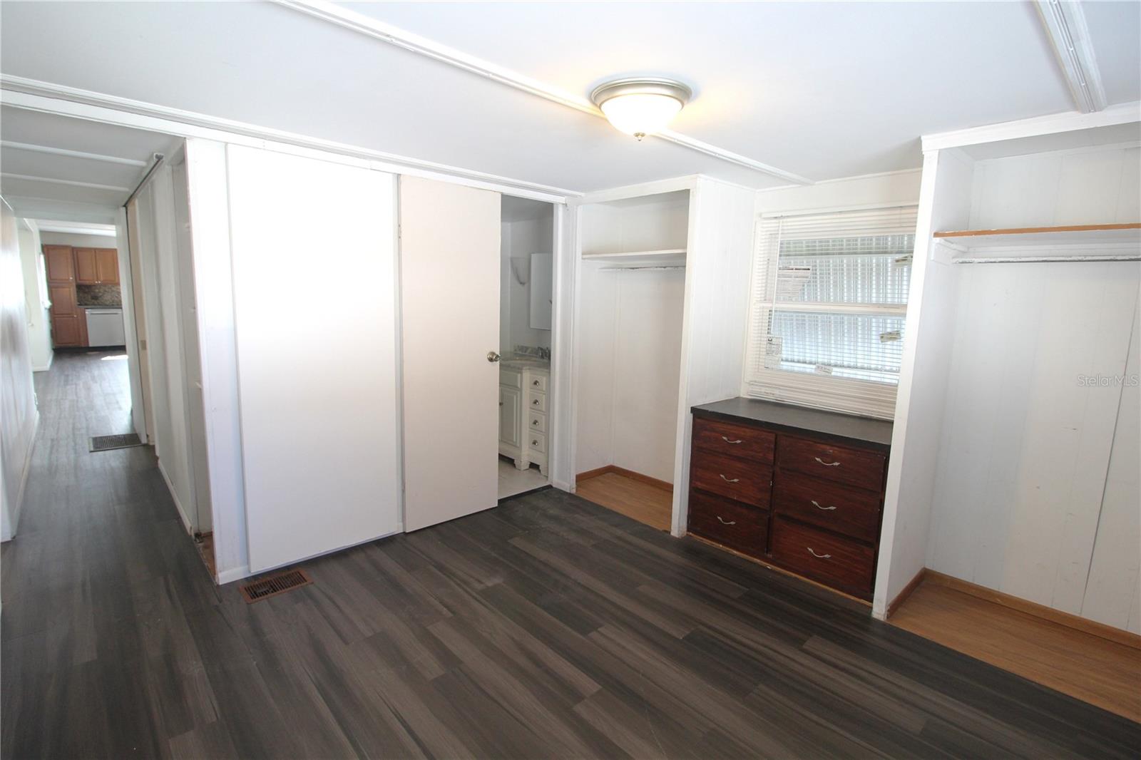 Image 9 of 19 For 503 51st Avenue W 503