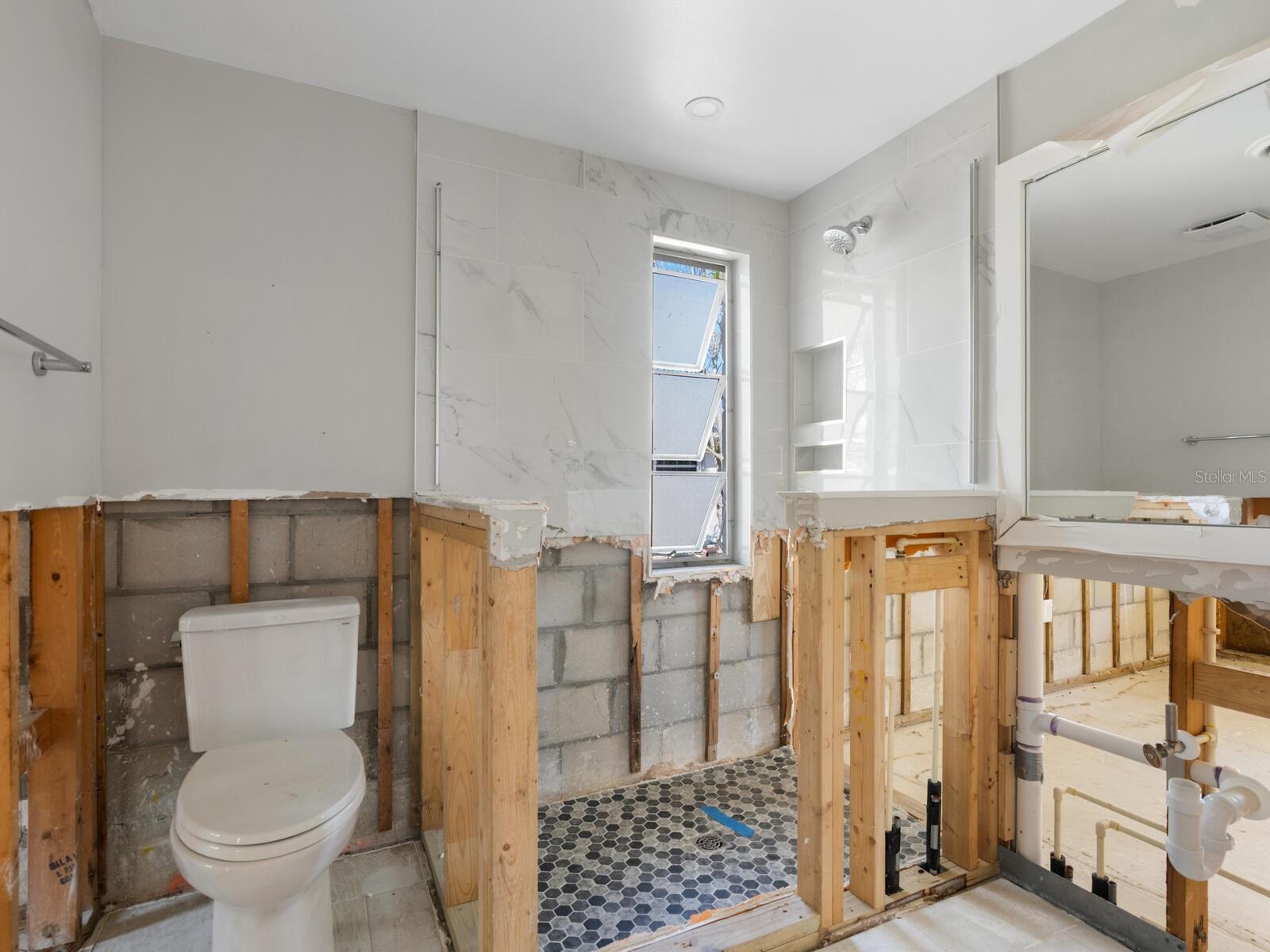 Image 14 of 50 For 734 Canal Road