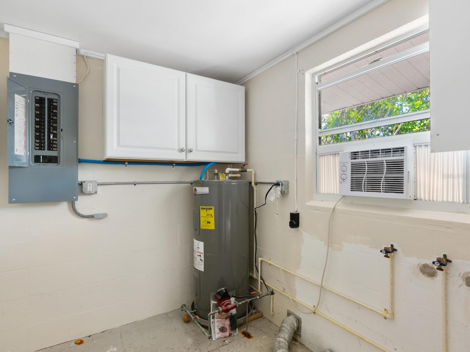 Image 18 of 50 For 734 Canal Road