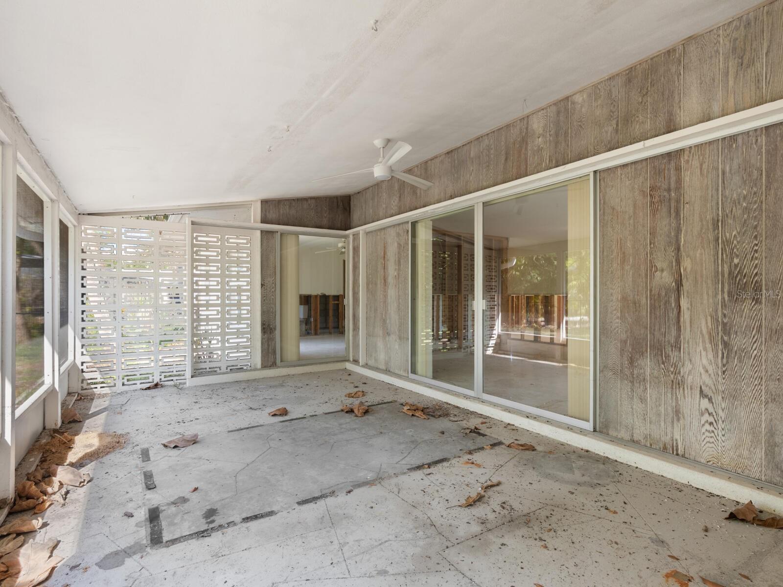 Image 21 of 50 For 734 Canal Road