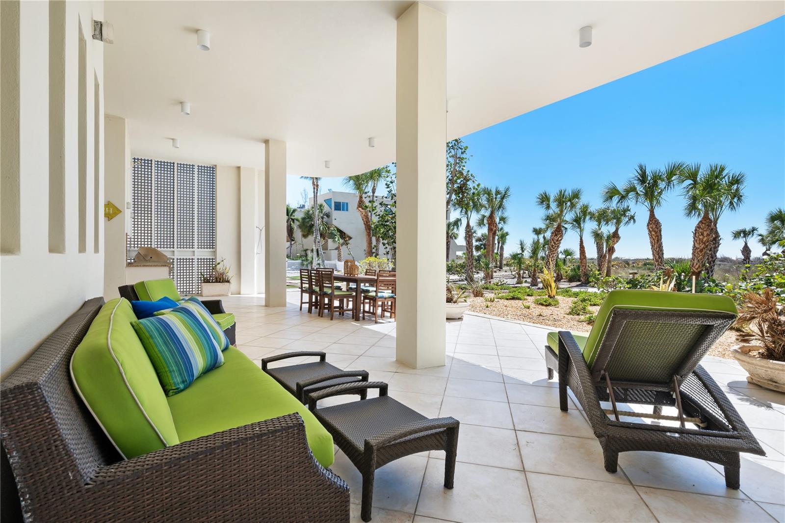 Image 47 of 90 For 534 Beach Road