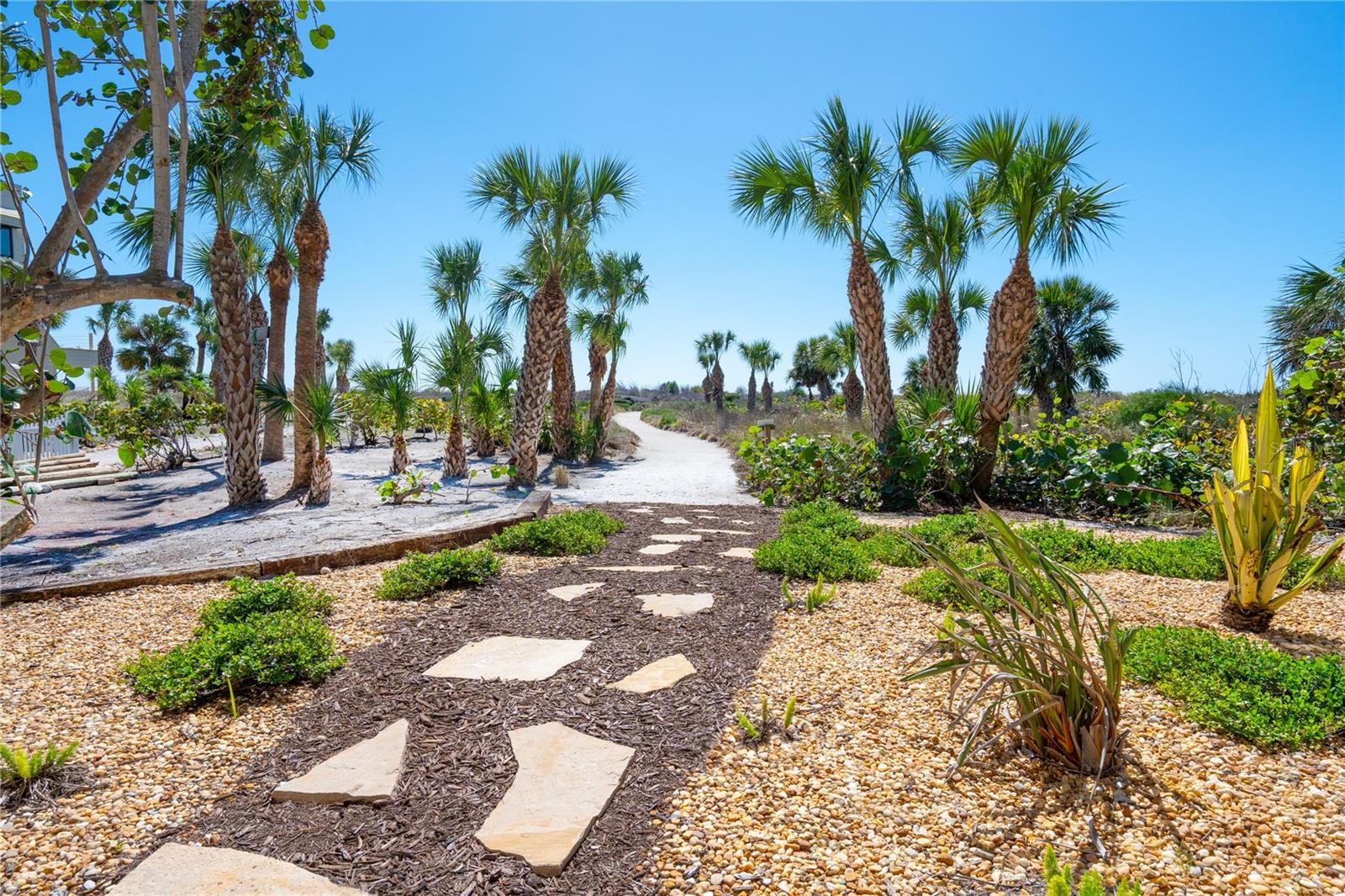 Image 49 of 90 For 534 Beach Road