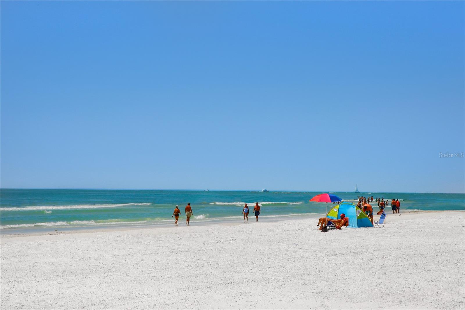 Image 50 of 90 For 534 Beach Road