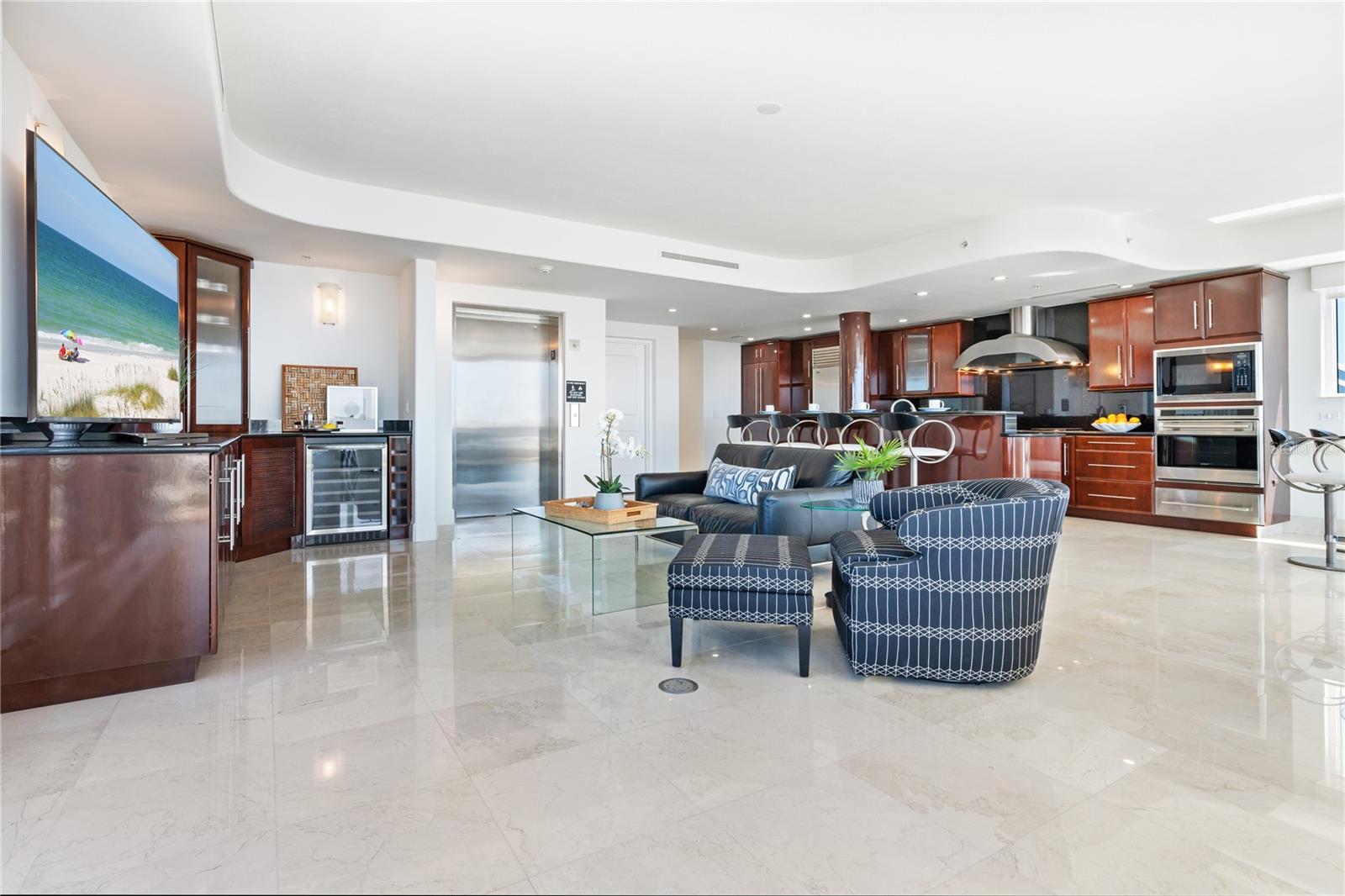 Image 6 of 90 For 534 Beach Road