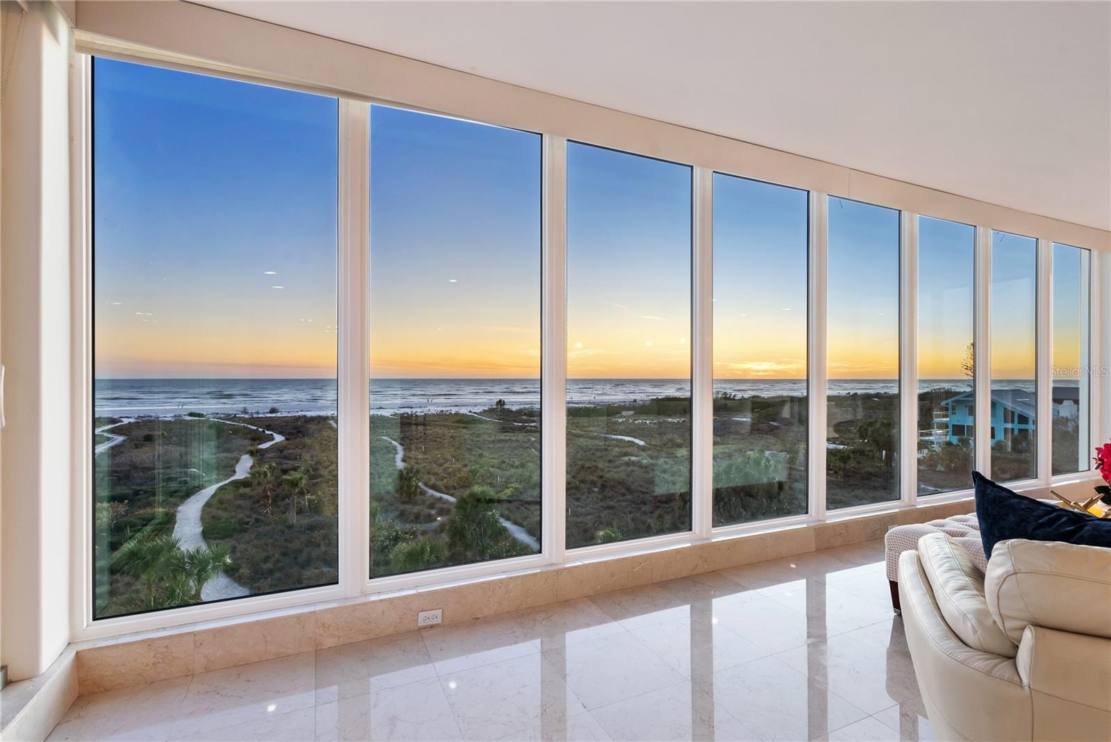 Image 67 of 90 For 534 Beach Road