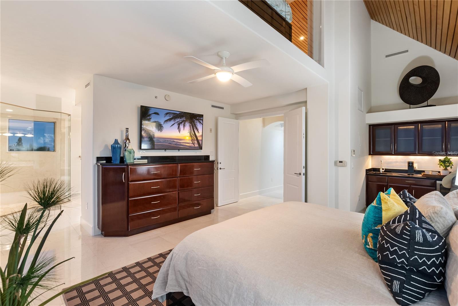 Image 69 of 90 For 534 Beach Road