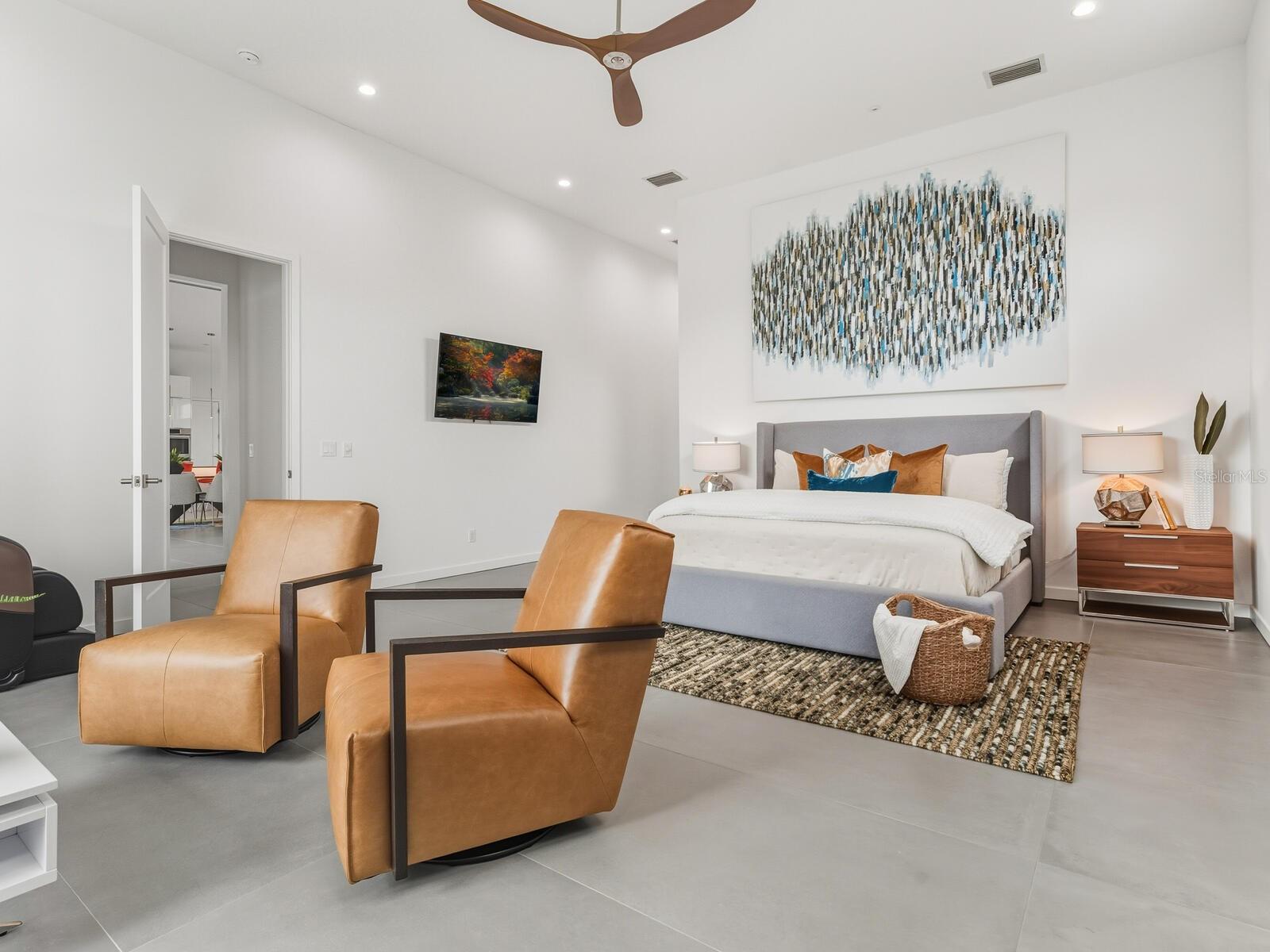 Image 22 of 69 For 3939 Higel Avenue