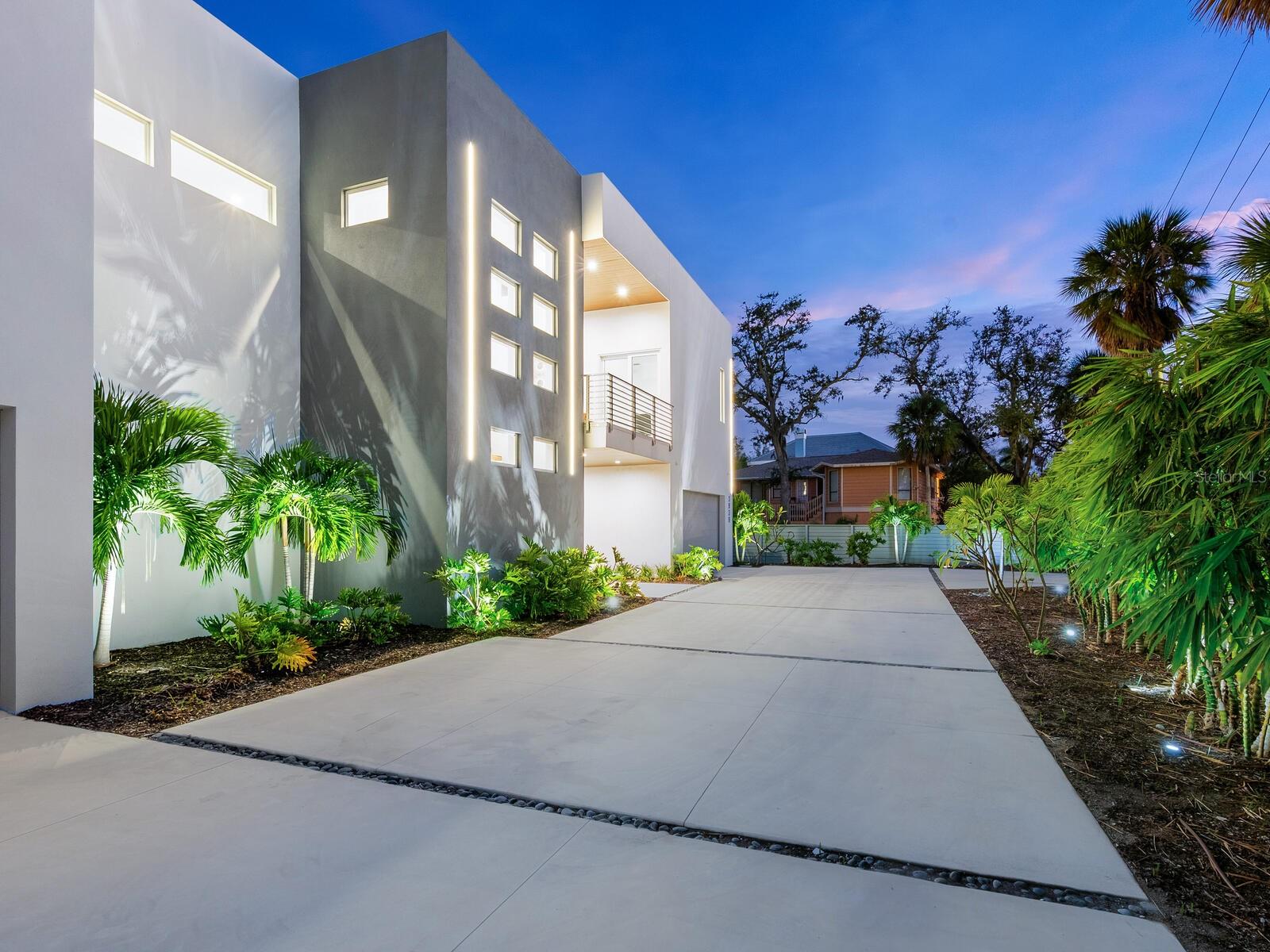 Image 41 of 69 For 3939 Higel Avenue