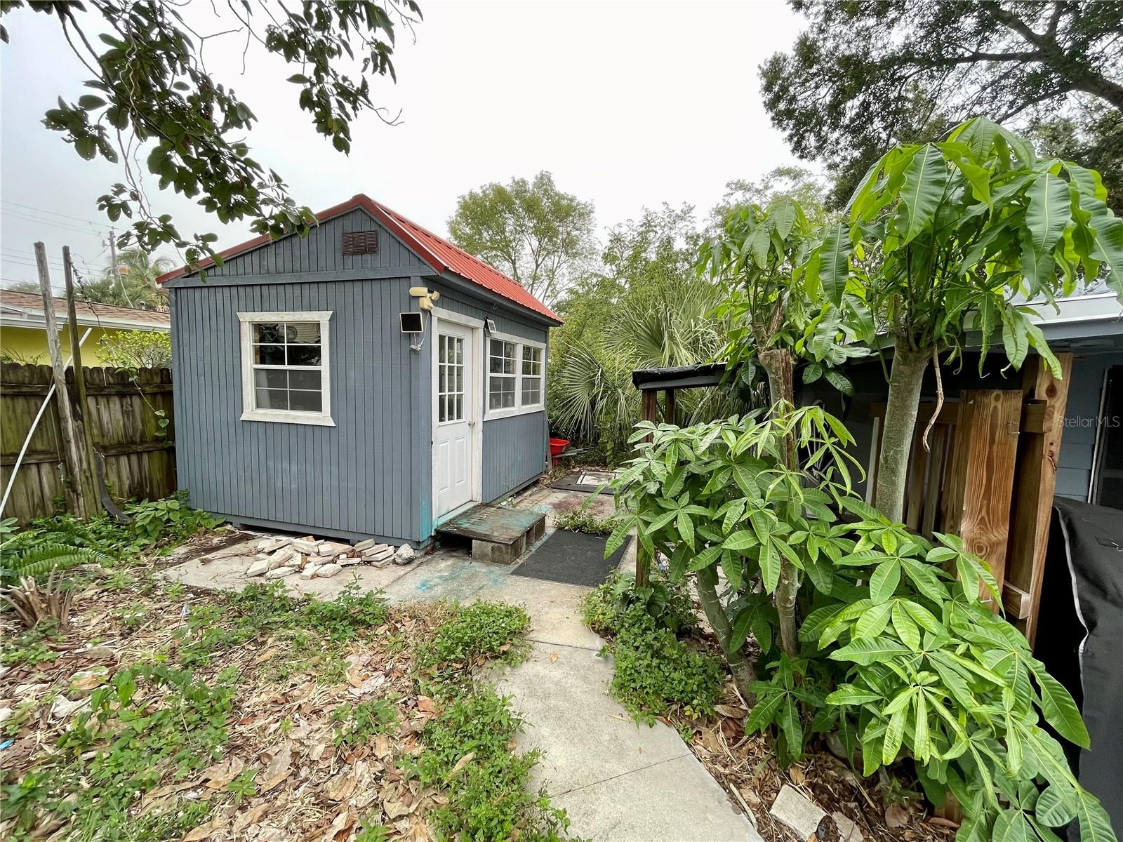 Image 30 of 35 For 2120 8th Avenue W