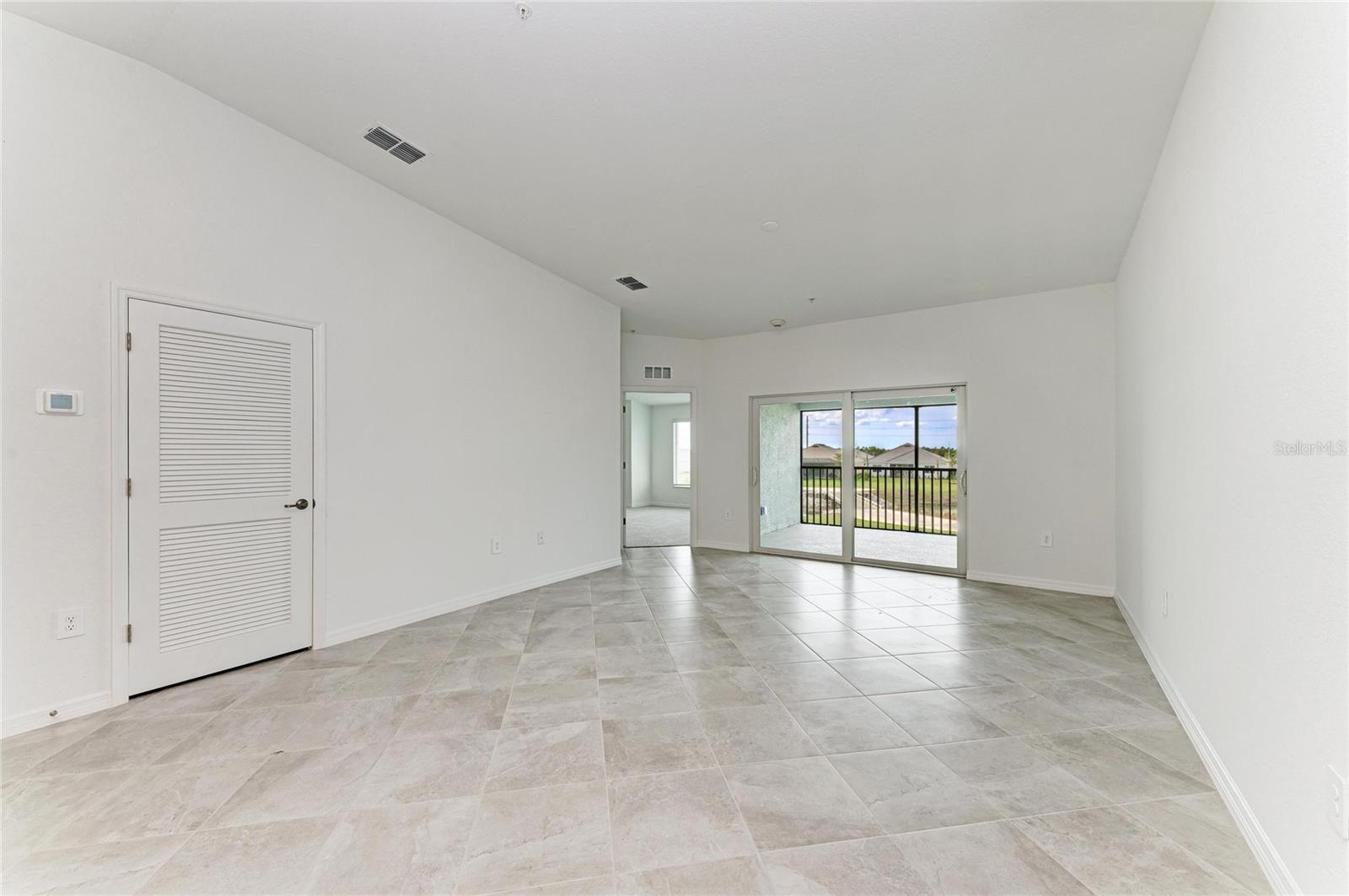 Image 12 of 48 For 19015 Scallop Loop 201