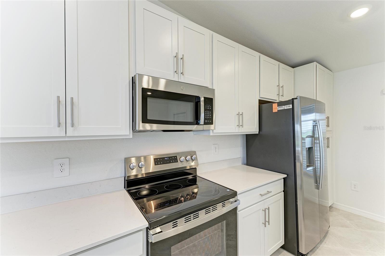 Image 24 of 48 For 19015 Scallop Loop 201