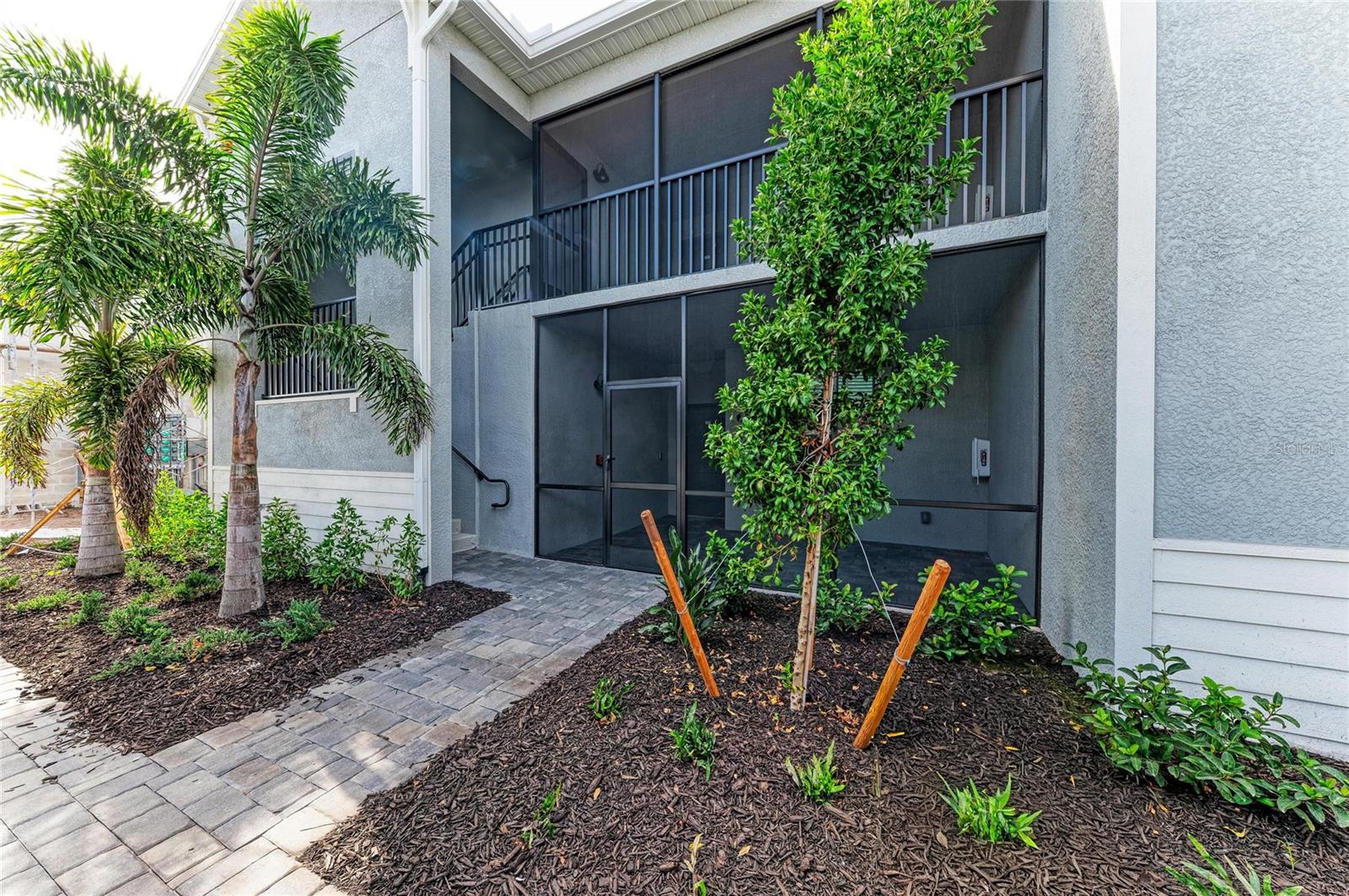 Image 3 of 48 For 19015 Scallop Loop 201