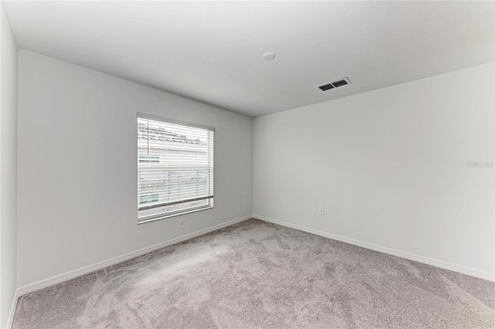 Image 32 of 48 For 19015 Scallop Loop 201