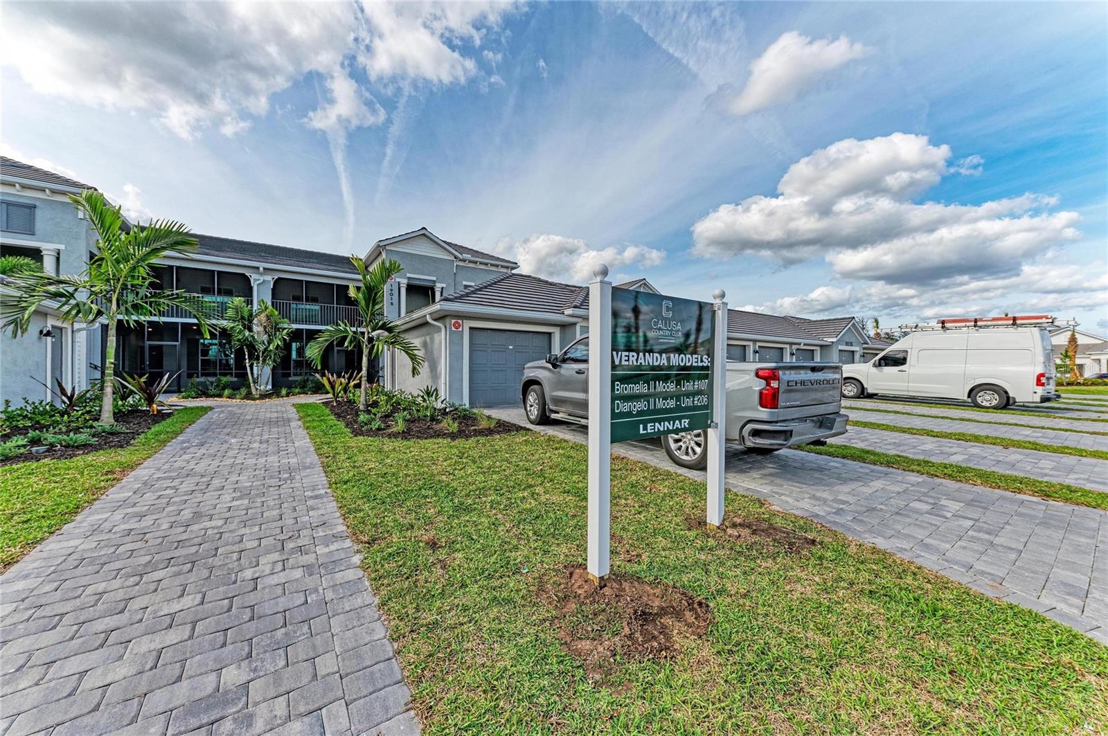 Image 47 of 48 For 19015 Scallop Loop 201