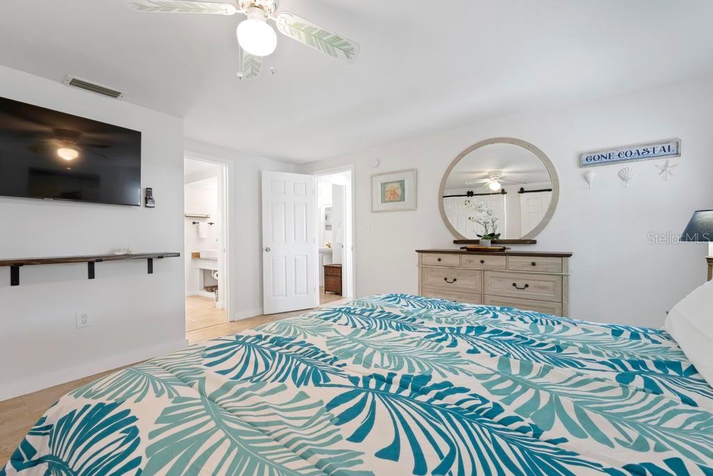 Image 35 of 91 For 314 61st Street