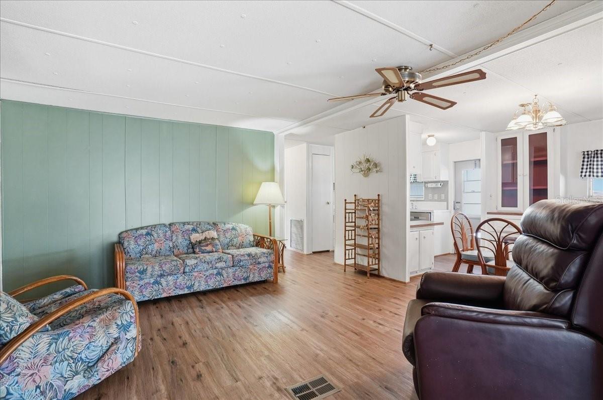 Image 10 of 46 For 3301 Evelyn Drive