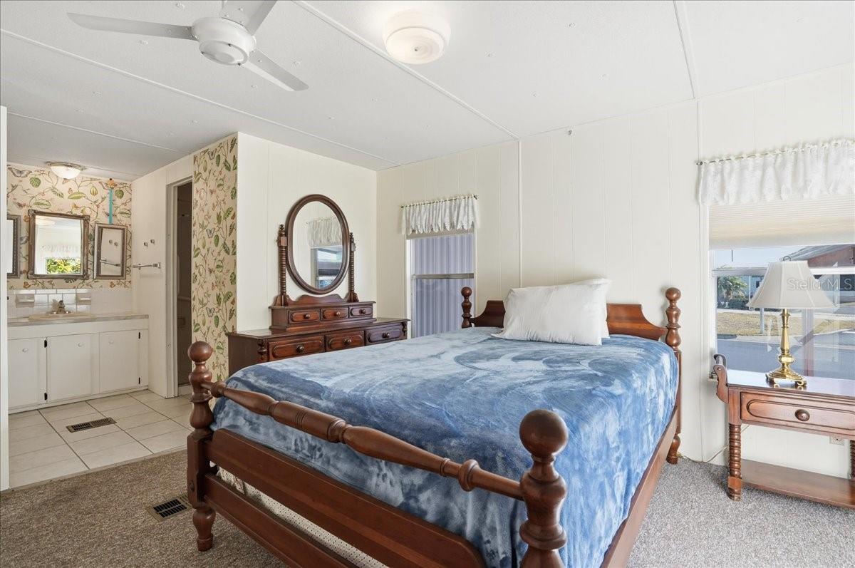 Image 11 of 46 For 3301 Evelyn Drive