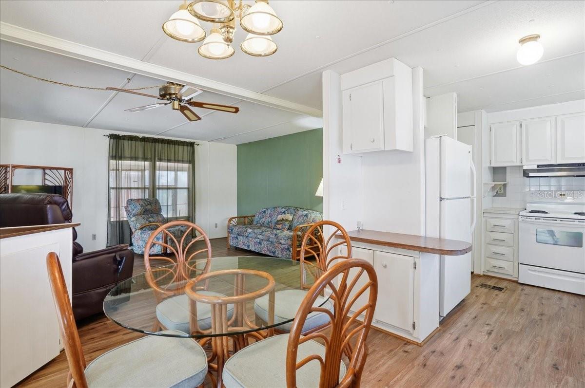 Image 18 of 46 For 3301 Evelyn Drive