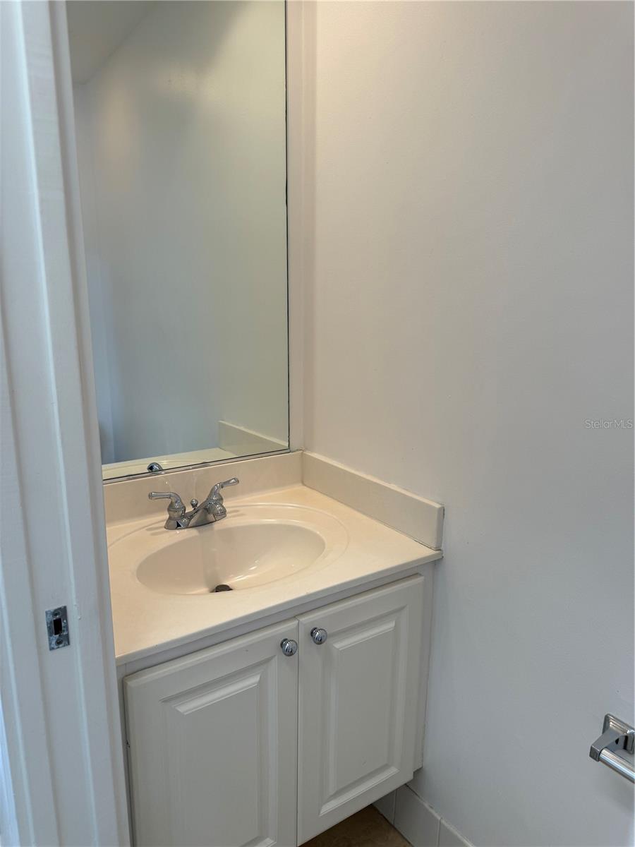 Image 18 of 19 For 1547 Napoli Drive W