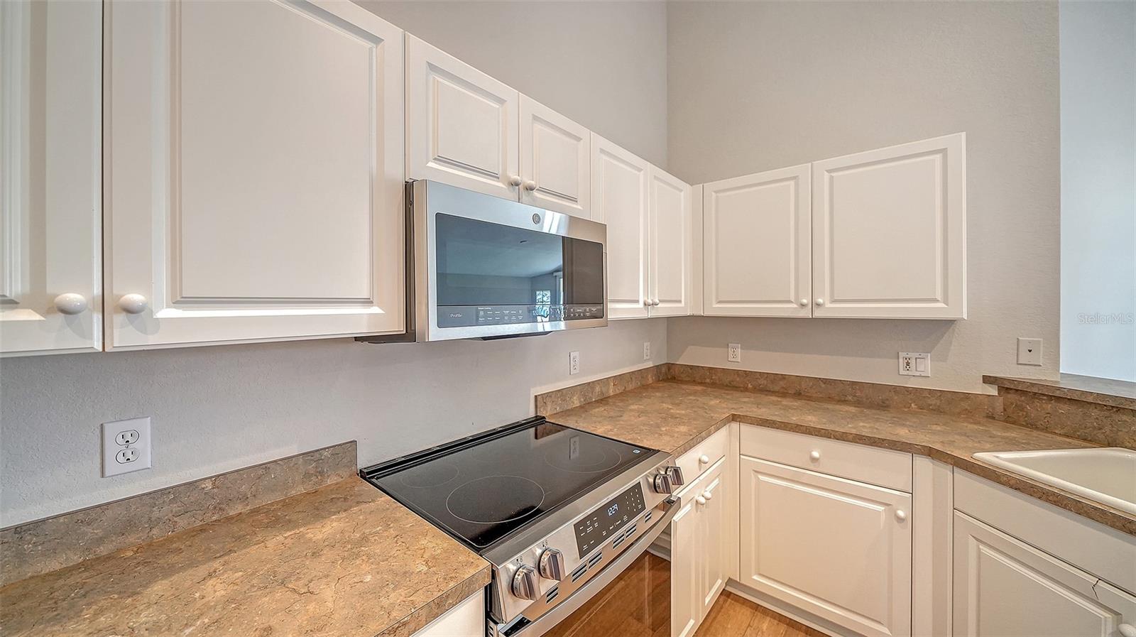 Image 15 of 31 For 4481 Fairway Drive