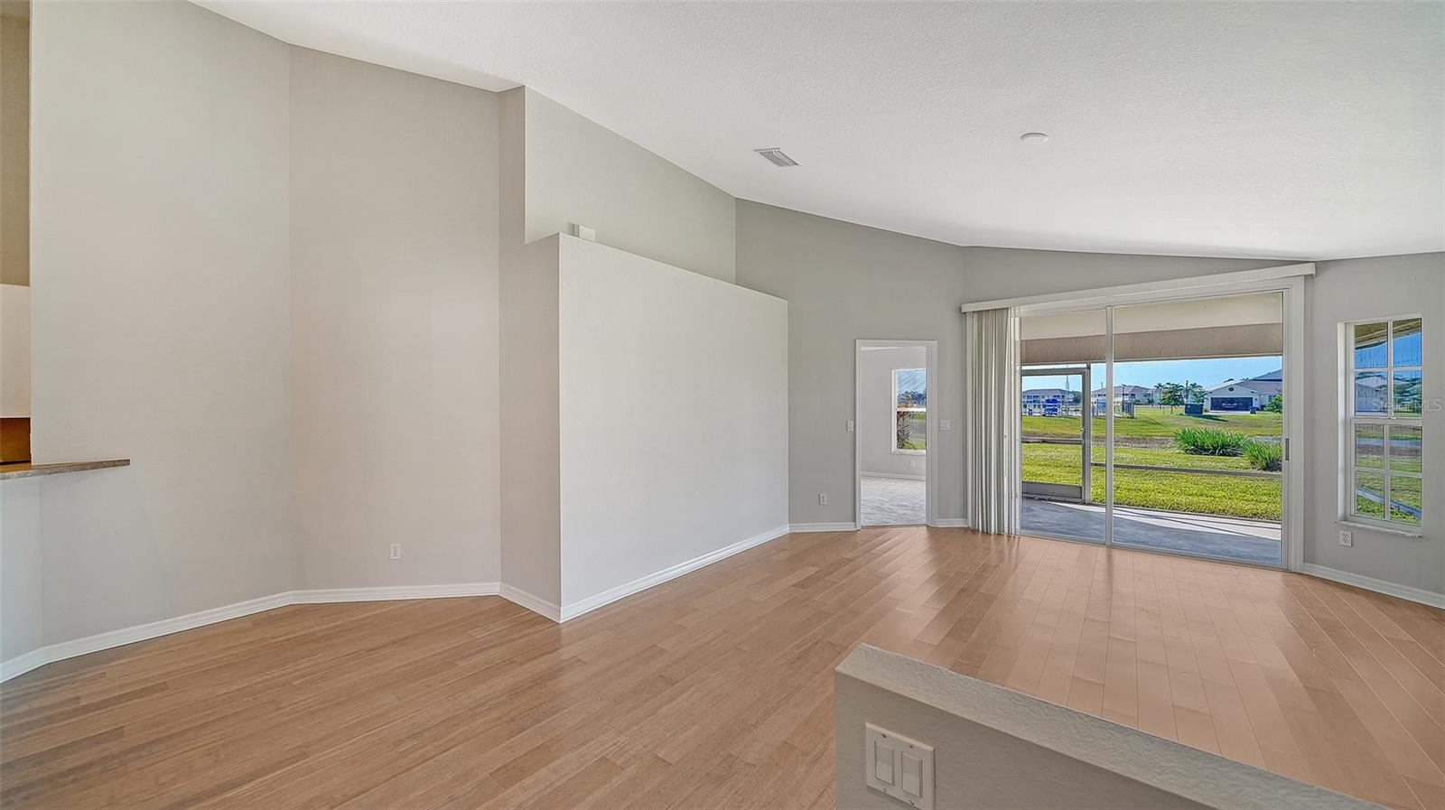 Image 5 of 31 For 4481 Fairway Drive