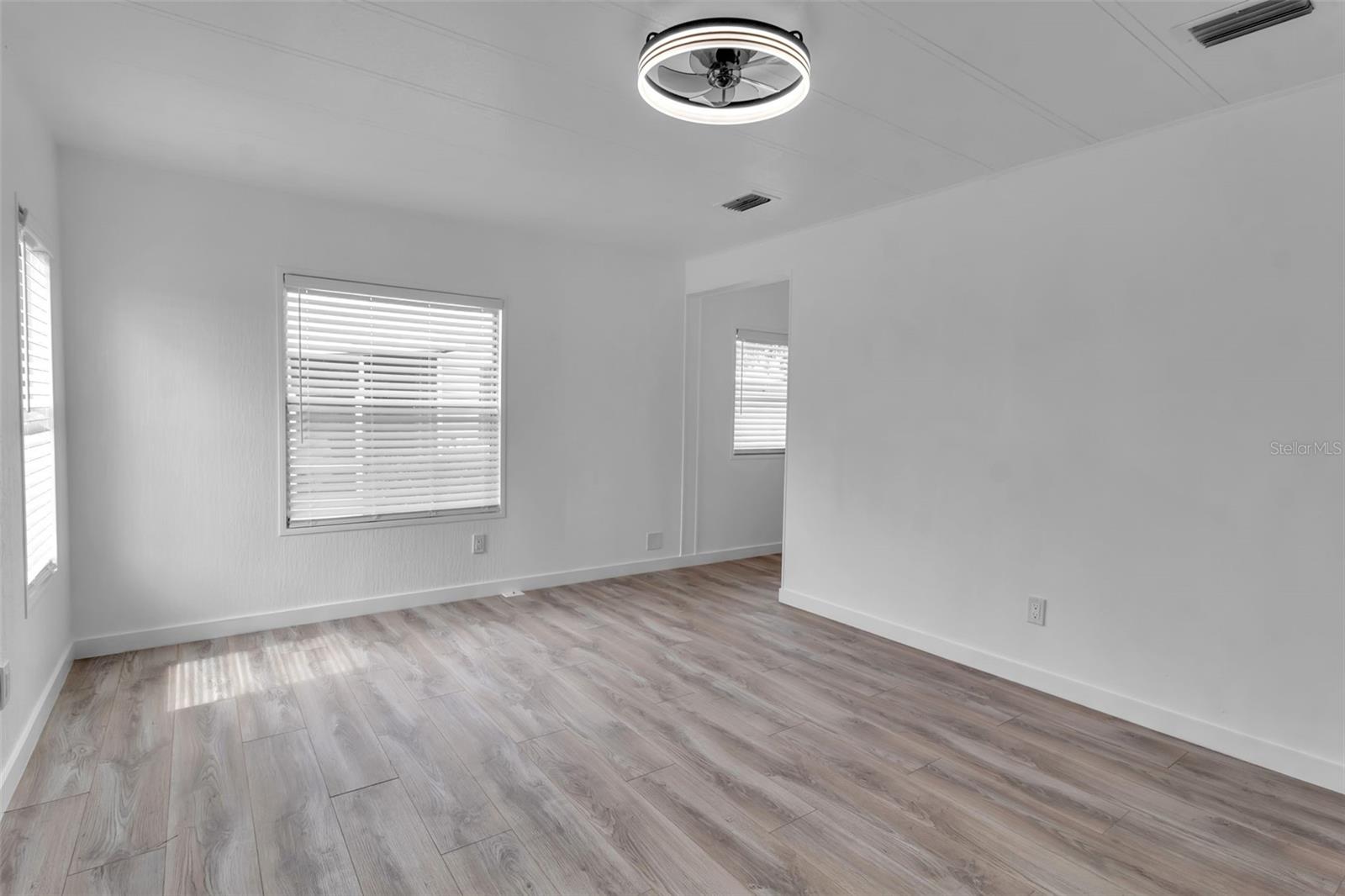 Image 20 of 26 For 3 De Las Palmas Street