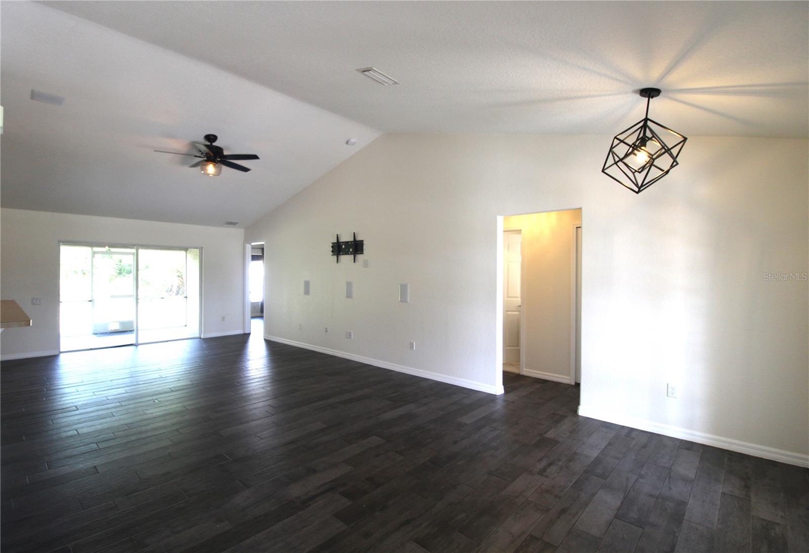 Image 8 of 25 For 1639 Lace Terrace