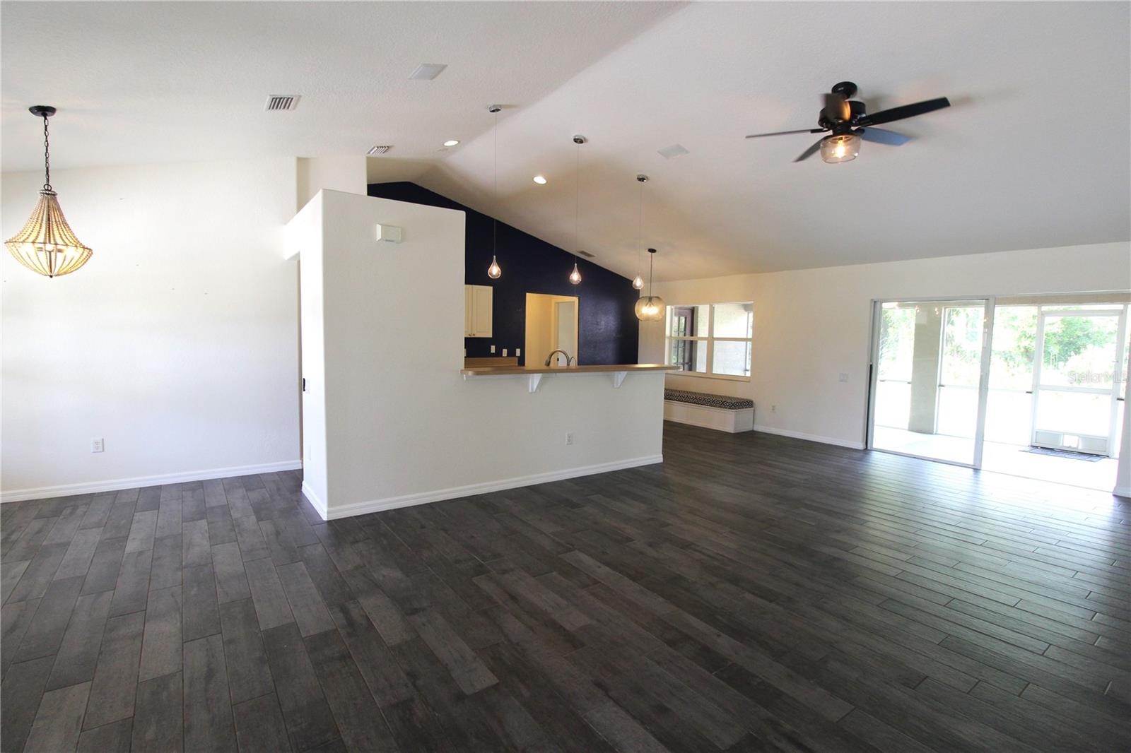 Image 9 of 25 For 1639 Lace Terrace