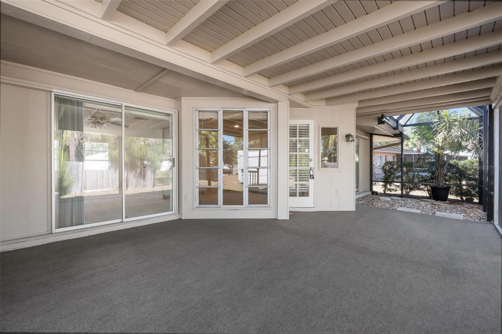 Image 25 of 26 For 4927 Live Oak Drive