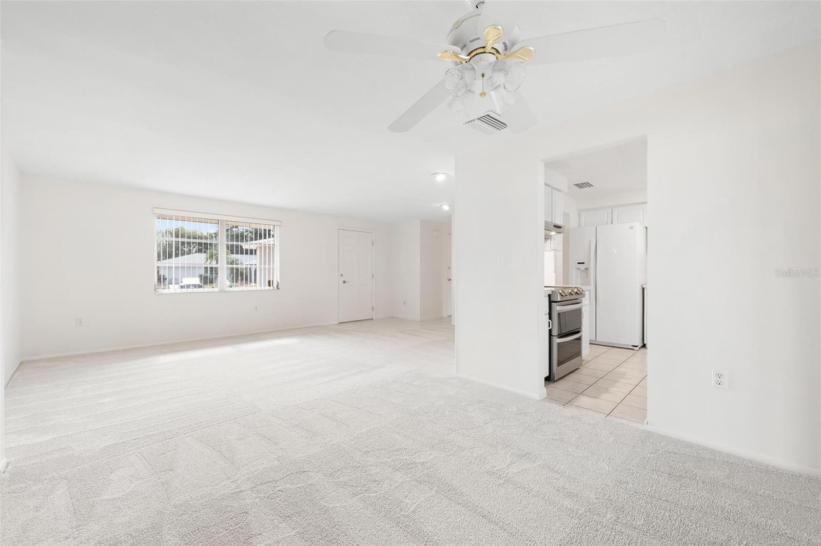 Image 9 of 26 For 4927 Live Oak Drive