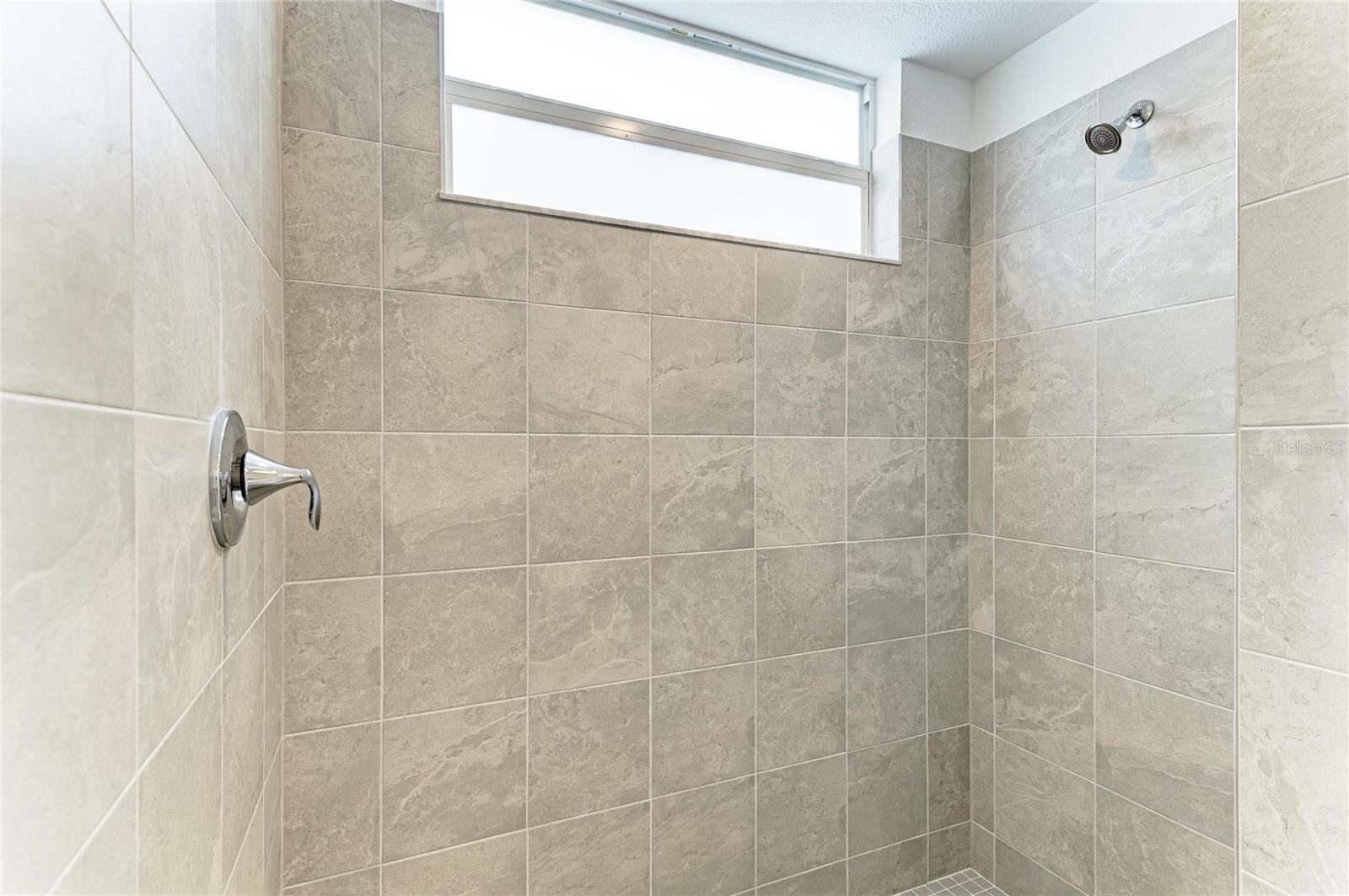 Image 23 of 48 For 19015 Scallop Loop 108