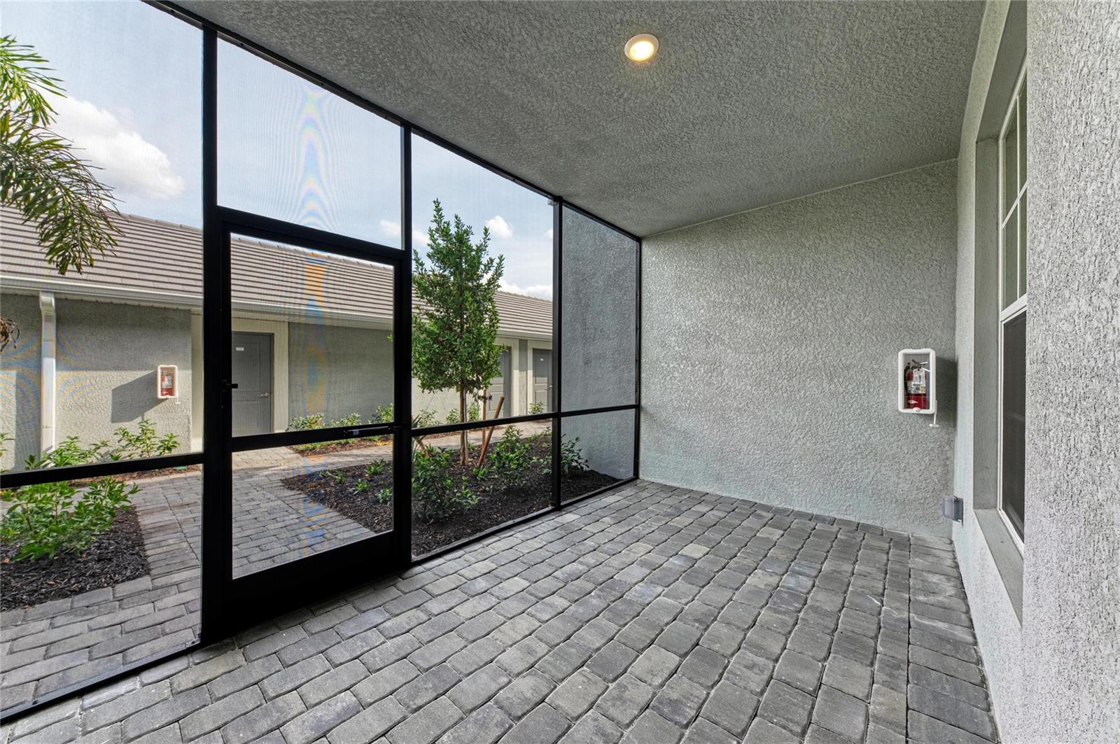 Image 5 of 48 For 19015 Scallop Loop 108