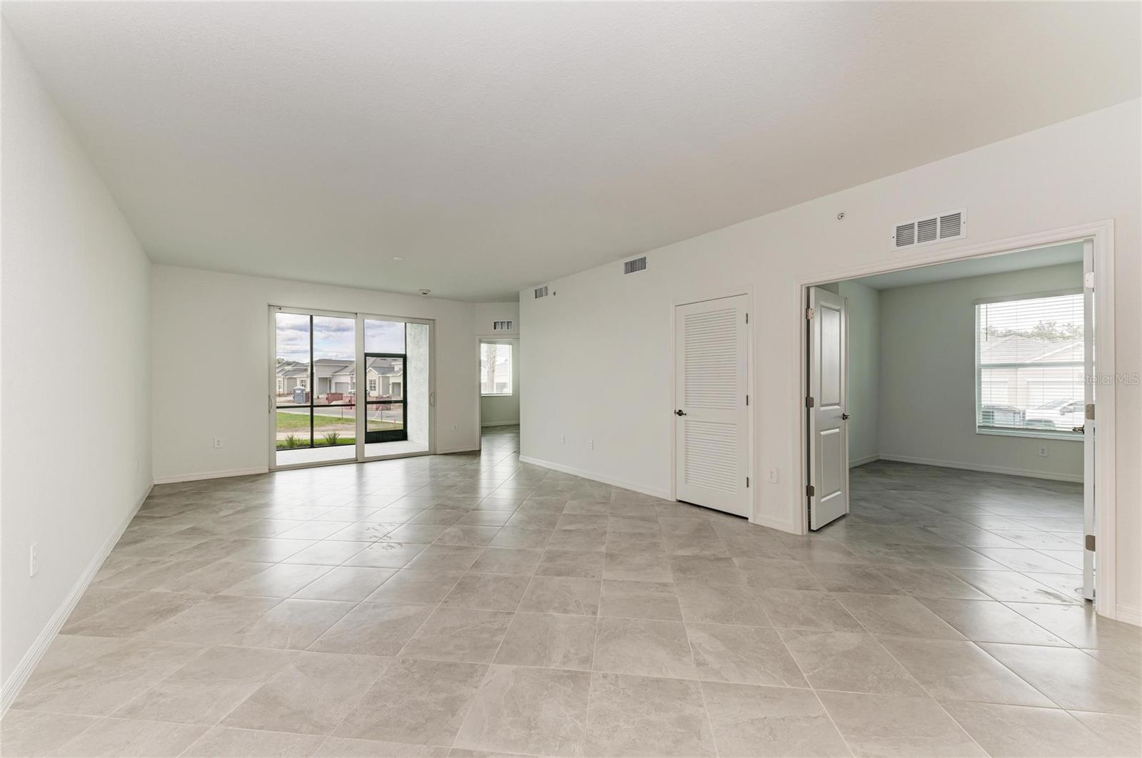 Image 8 of 48 For 19015 Scallop Loop 108