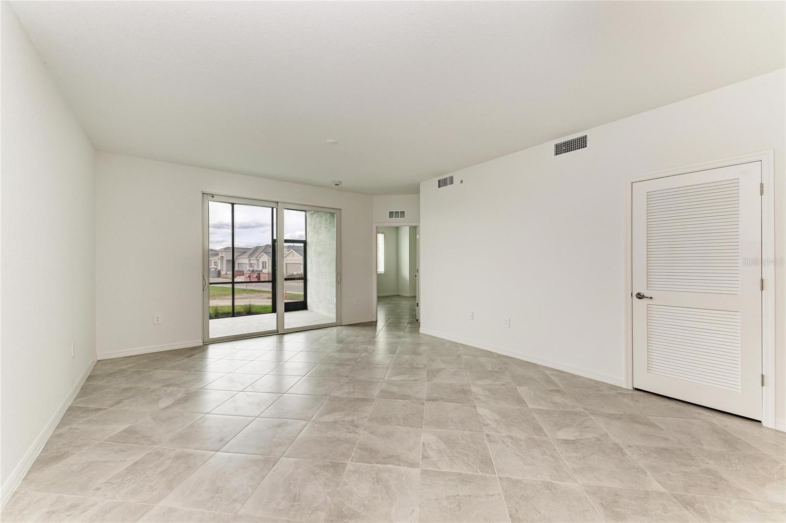 Image 9 of 48 For 19015 Scallop Loop 108