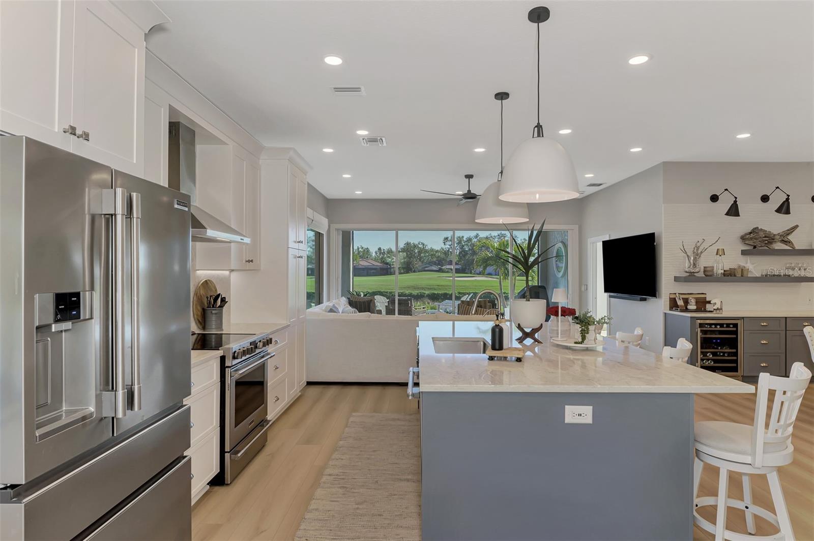 Image 11 of 81 For 561 Fallbrook Drive