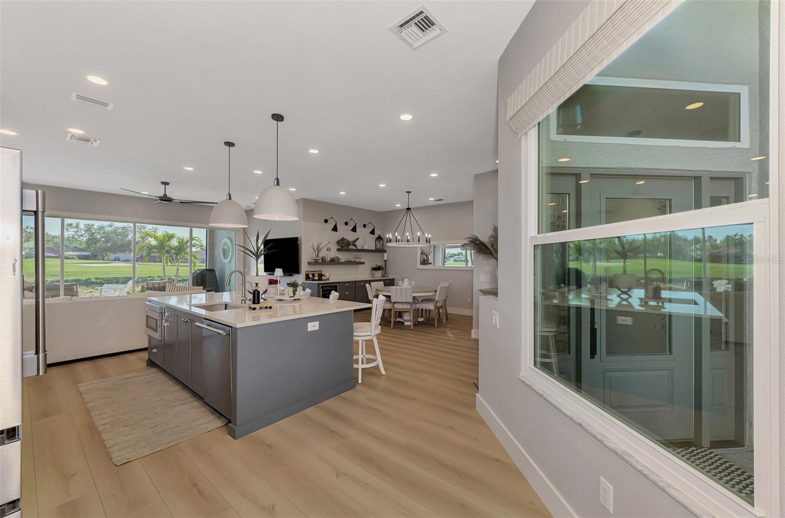 Image 12 of 81 For 561 Fallbrook Drive