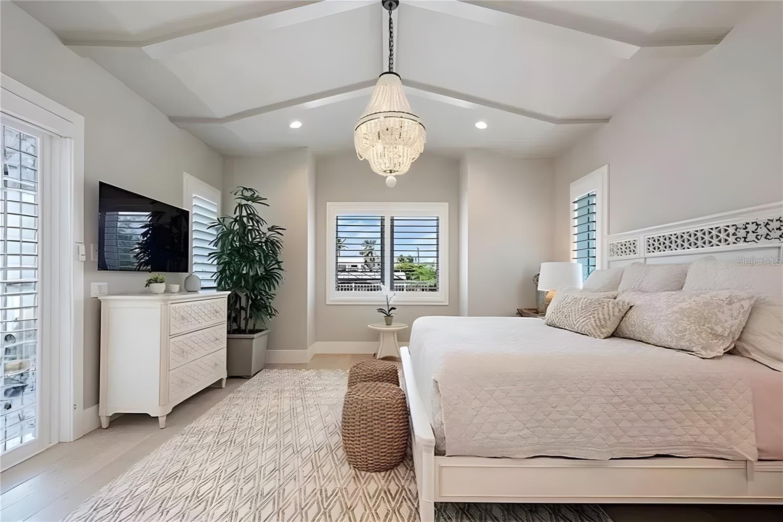 Image 12 of 23 For 130 Blvd Of The Presidents