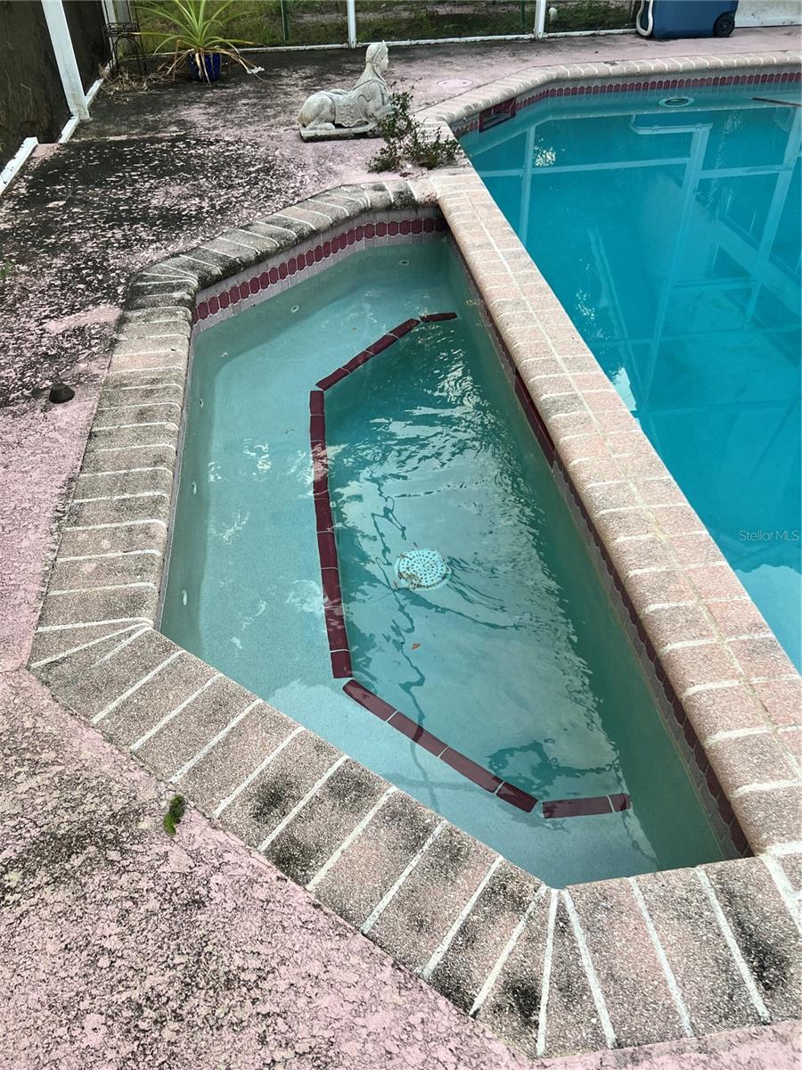 Image 3 of 3 For 4215 Riverview Boulevard