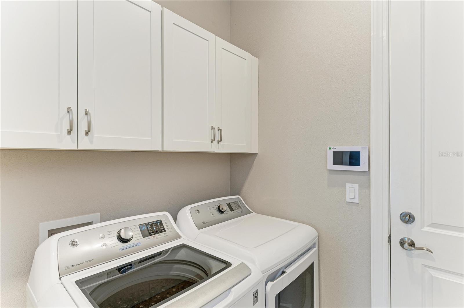 Image 38 of 70 For 5111 Barnett Circle