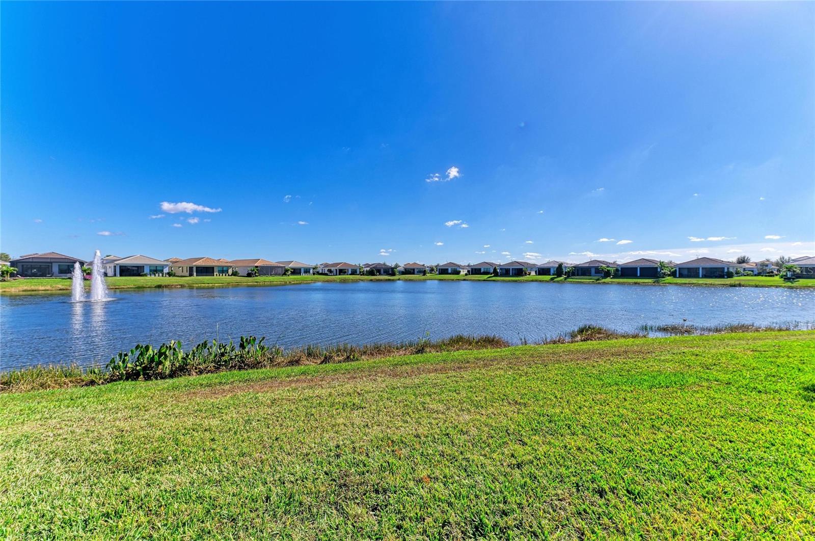 Image 43 of 70 For 5111 Barnett Circle