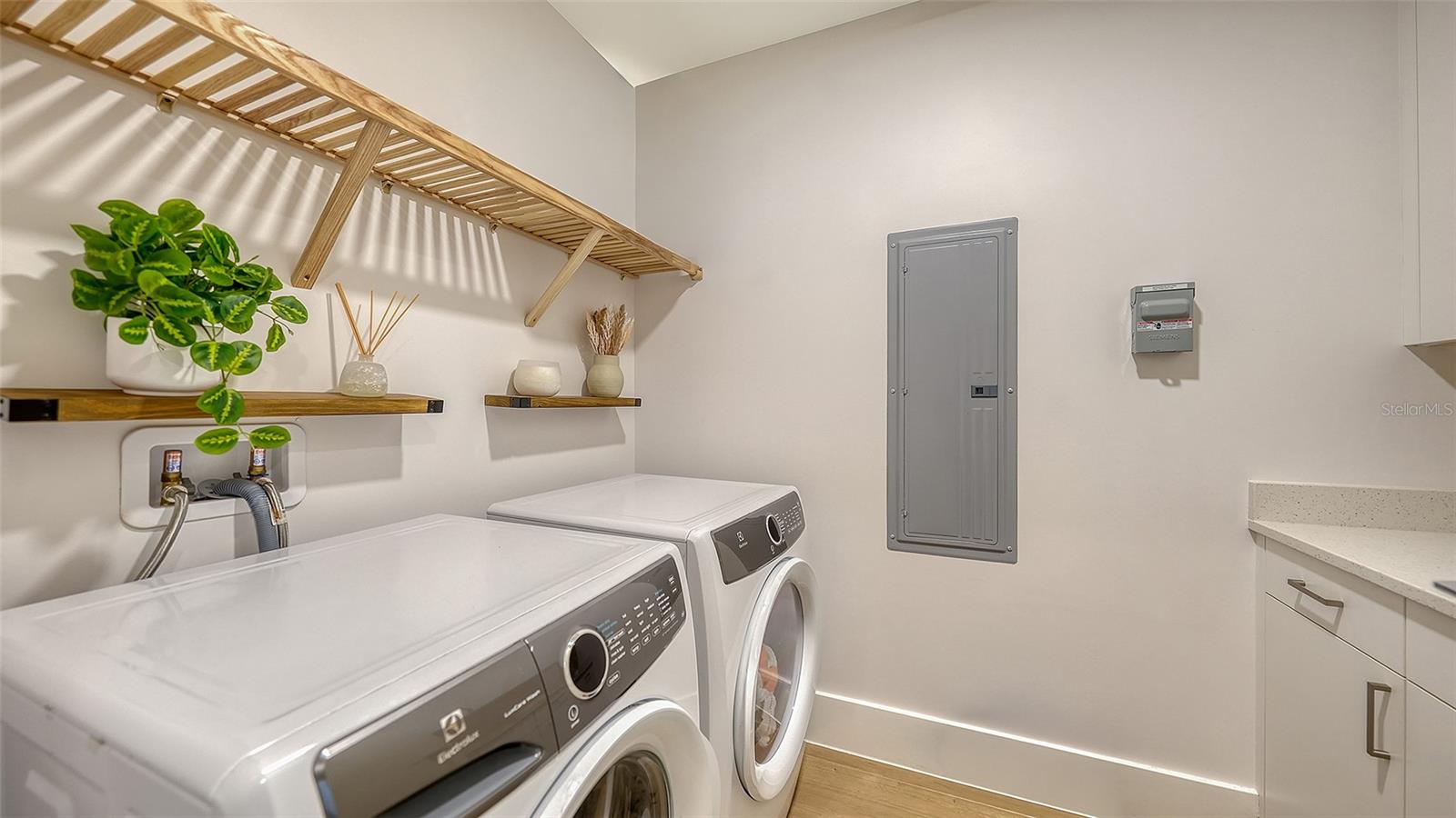 Image 20 of 47 For 540 Tamiami Trail 701