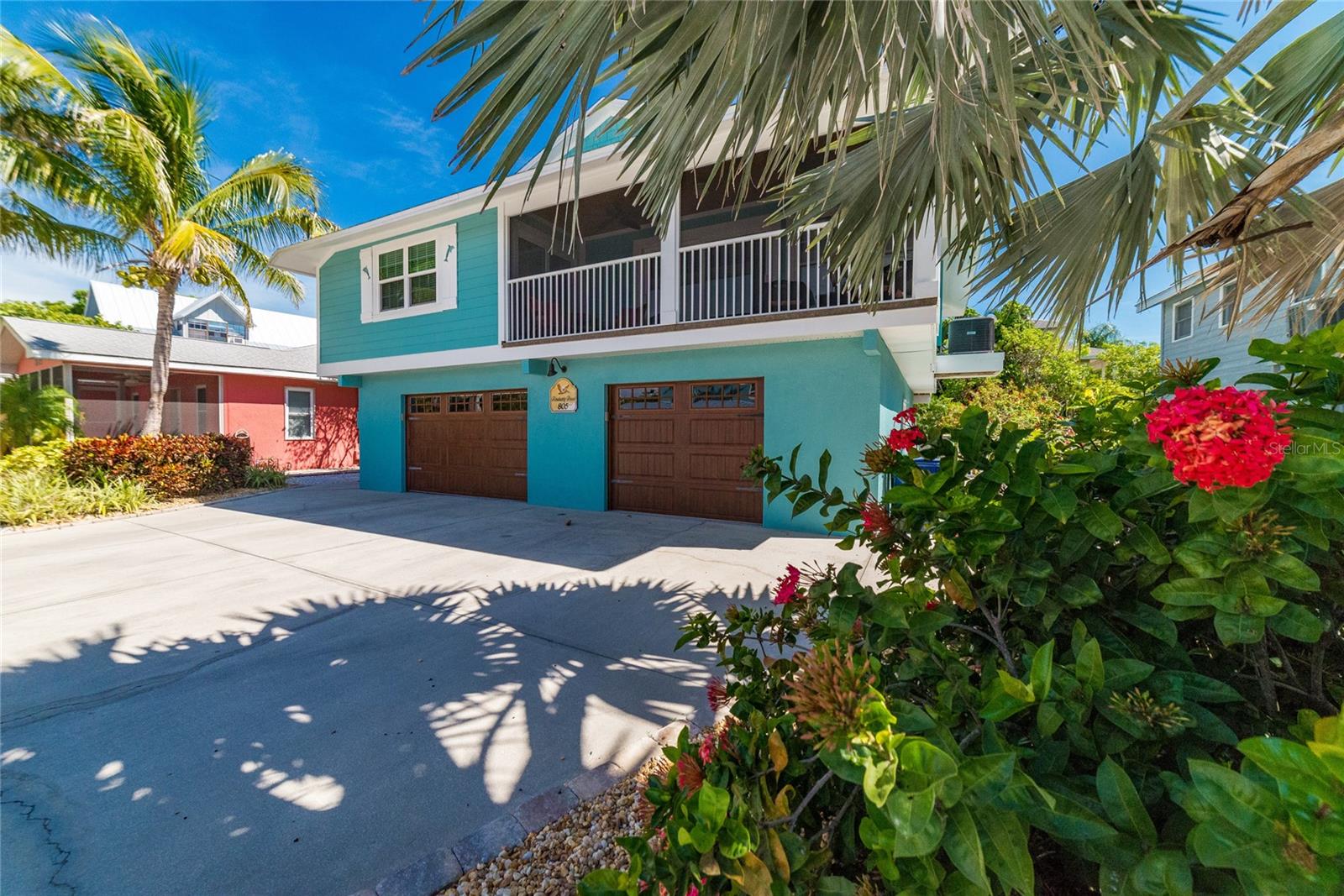 Image 3 of 42 For 805 Bay Boulevard