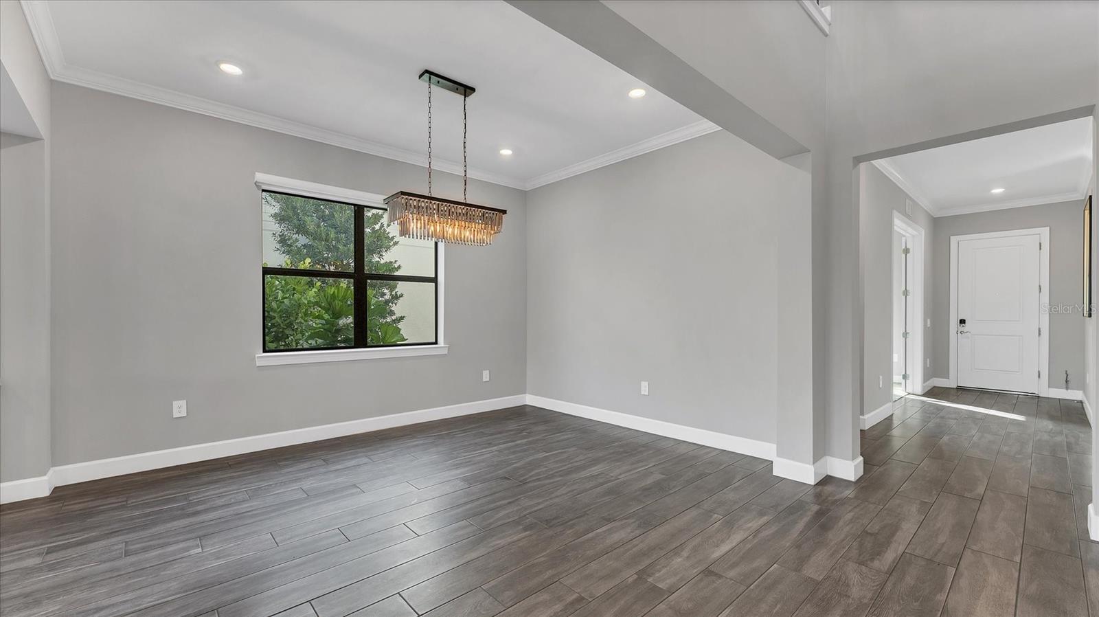 Image 17 of 81 For 16415 Slate Place