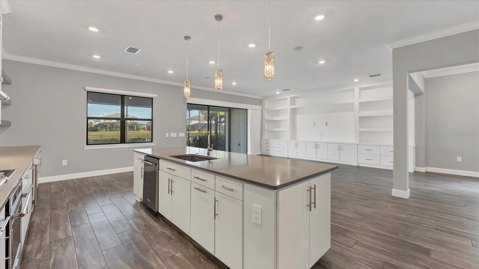 Image 24 of 81 For 16415 Slate Place